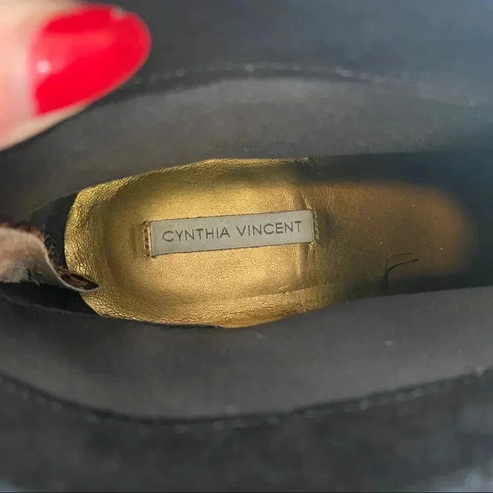 Cynthia Vincent Leopard Boots - Picture 7 of 9